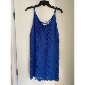 Astr blue lace shift dress, size small